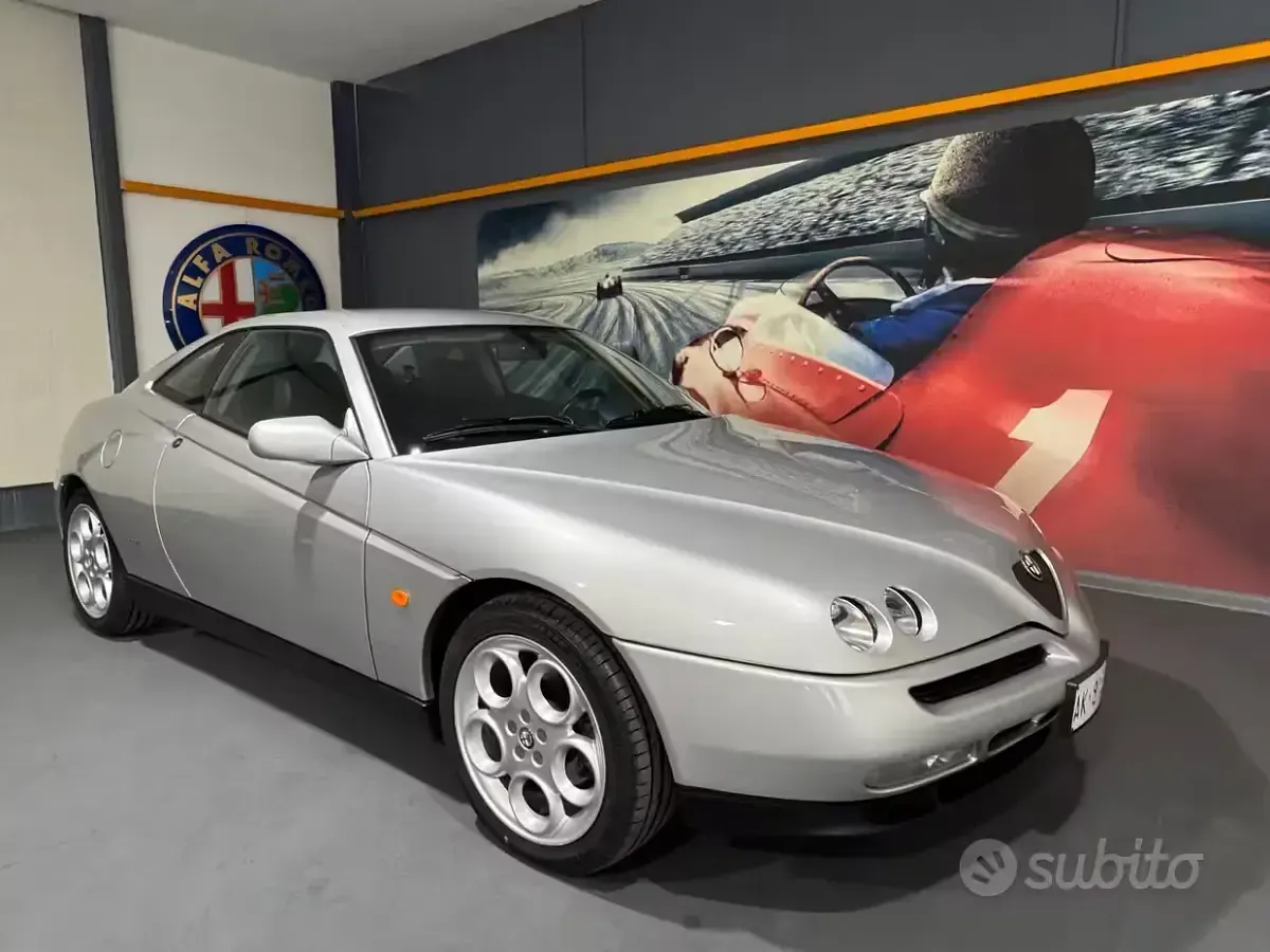Usata Alfa Romeo GTV 201 CV (147 kW) 1996 Grigio Coupé