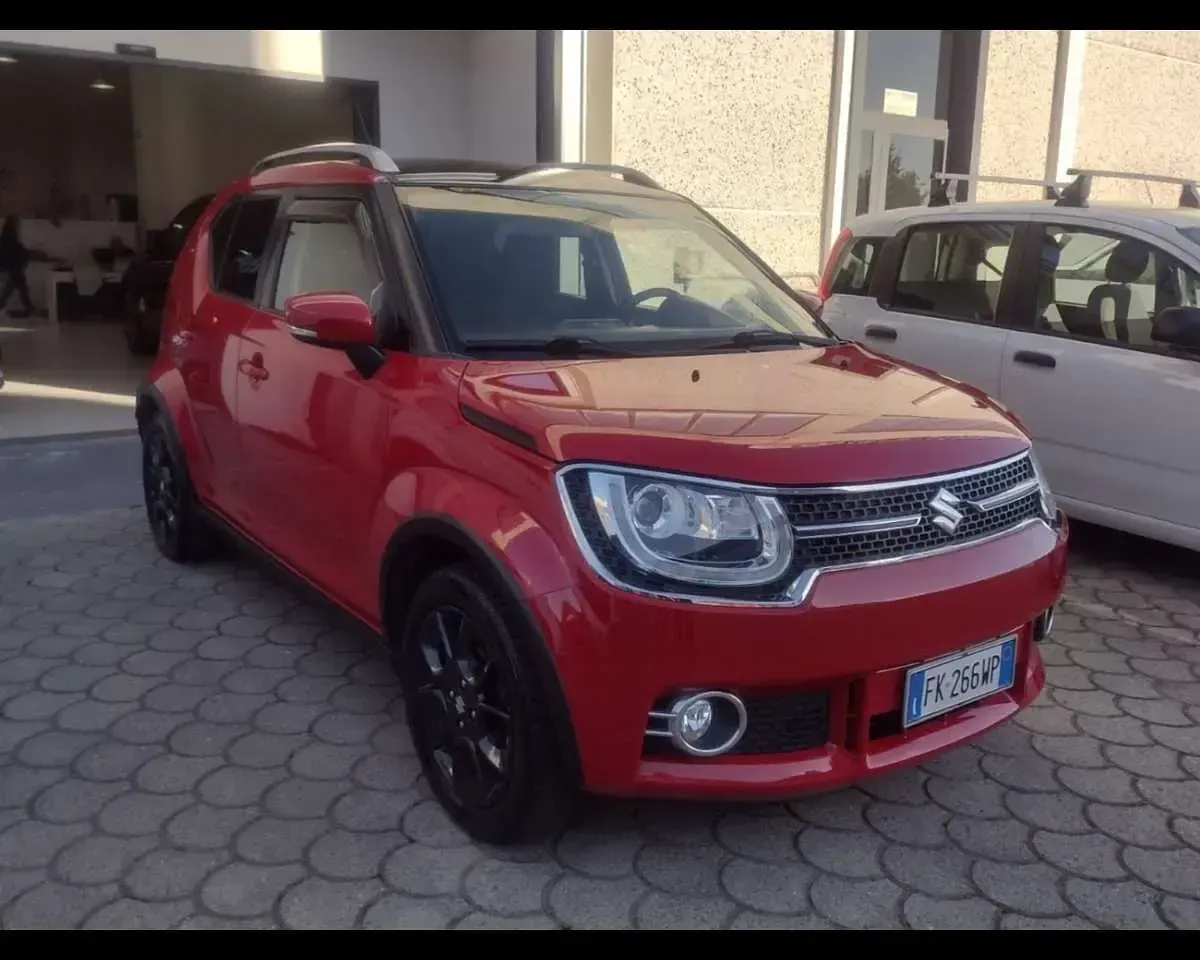 Usata Suzuki Ignis 90 CV (66 kW) 2017 Rosso SUV