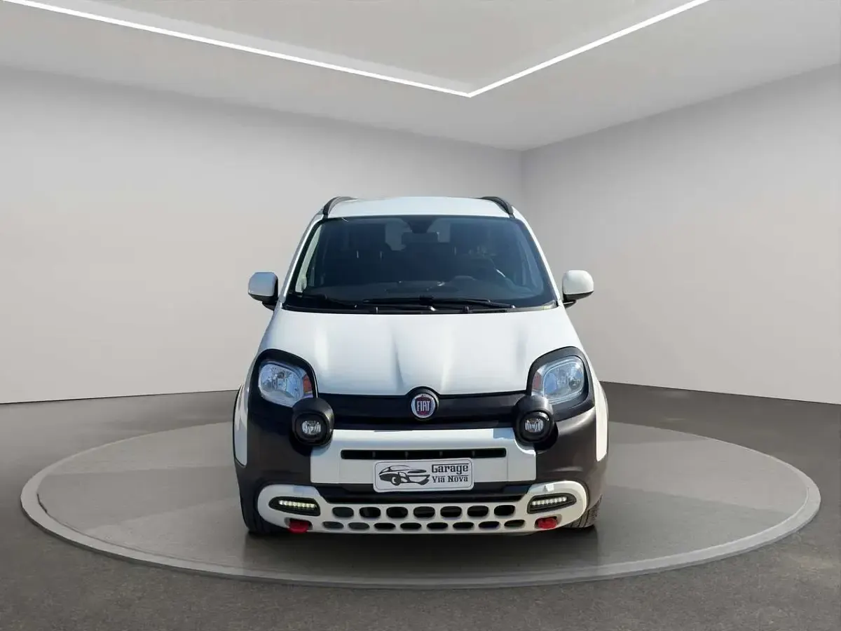 Usata Fiat Panda Cross Cross 69 CV (50 kW) 2024 Bianco pastello Utilitaria