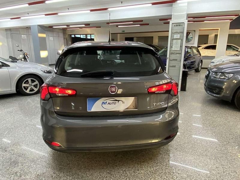 Usata Fiat Tipo Easy 95 CV (69 kW) 2016 Grigio Berlina