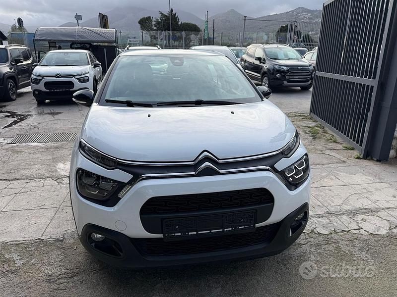 Usata Citroën C3 Shine 101 CV (74 kW) 2022 Bianco Utilitaria
