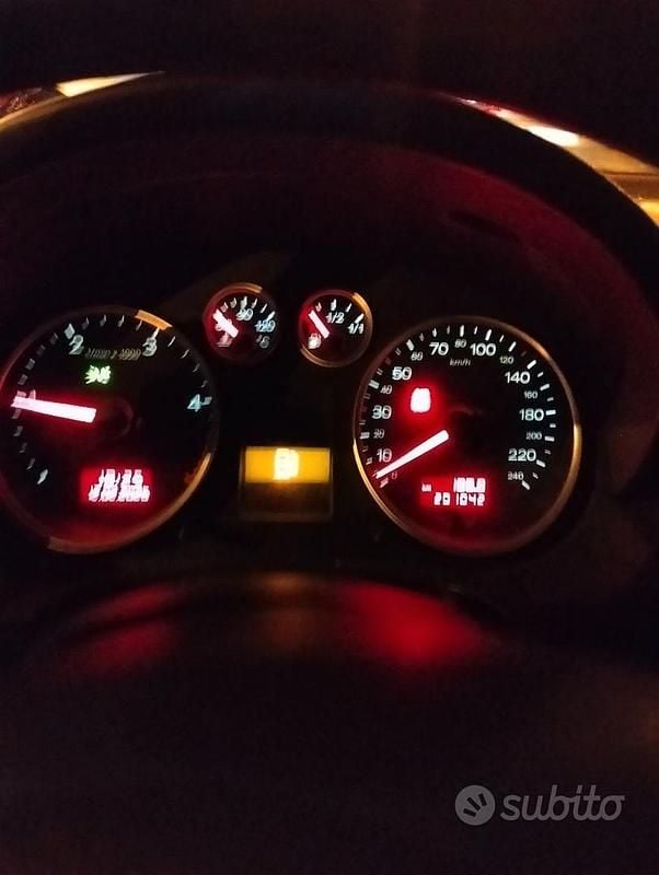 Usata Audi A2 75 CV (55 kW) 2001 Nero Utilitaria