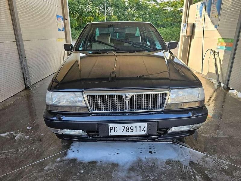 Usata 1994 Lancia Thema Tre volumi | 3600 € - Immagine 1/4