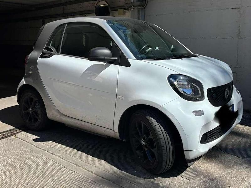 Usata Smart ForTwo Electric Drive Passion 41 kW (56 CV) 2018 Bianco Cabrio