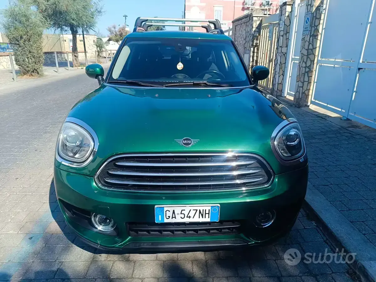 Usata Mini Countryman 102 CV (75 kW) 2020 Verde SUV