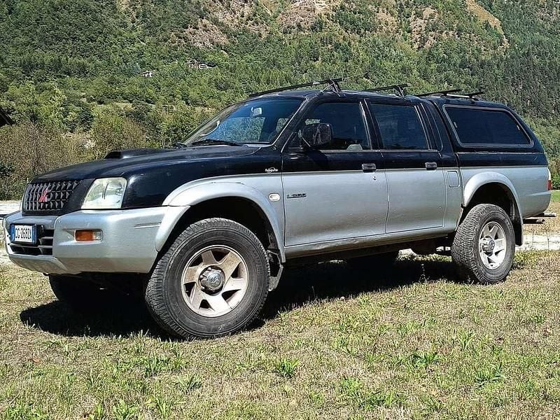Nero Usata 2003 Mitsubishi L200 Pick-up | 10.000 € - Immagine 1/2