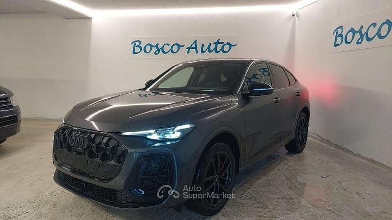 Nuova Audi Q5 S-Line 204 CV (150 kW) 2026 Gray SUV