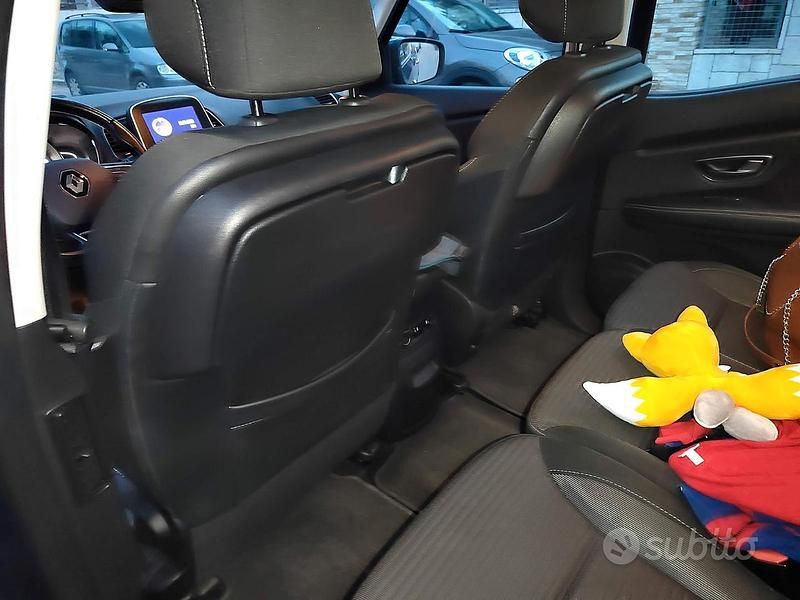 Usata Renault Scénic IV Business 110 CV (80 kW) 2018 Blu Monovolume