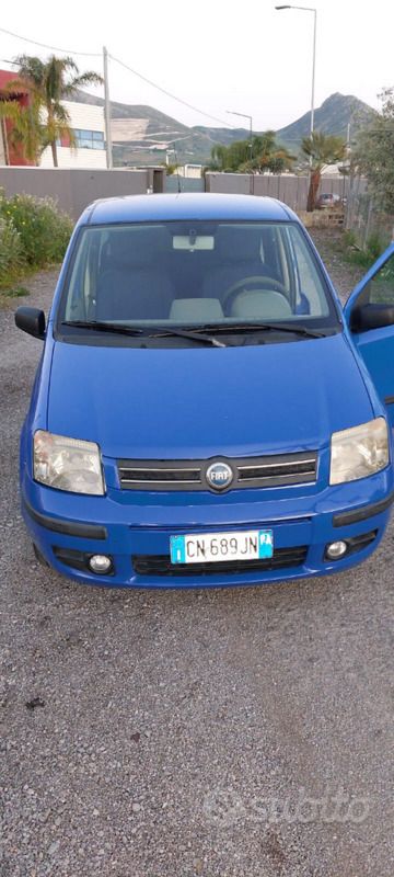 Blu Usata 2004 Fiat Panda Due volumi | 3500 € (Buon prezzo) - Immagine 1/4