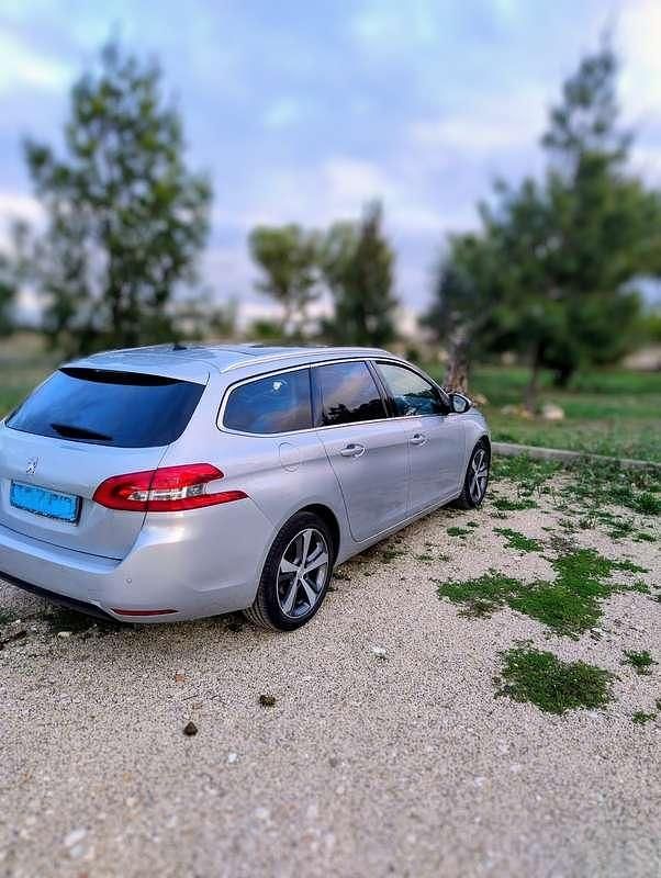 Usata Peugeot 308 SW Allure 120 CV (88 kW) 2017 Station wagon