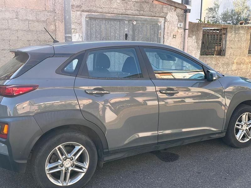 Usata Hyundai Kona 115 CV (84 kW) 2019 Grigio SUV