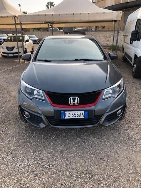 Grigio Usata 2016 Honda Civic Comfort Tre volumi | 9500 € (Super prezzo) - Immagine 1/4