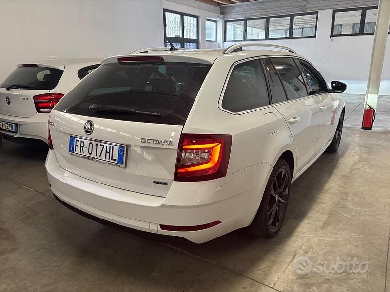 Begagnad Skoda Octavia 110 HK (80 kW) 2018 Vit Kombi