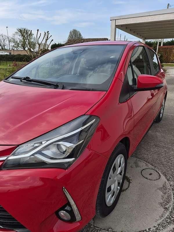 Usata Toyota Yaris Active 72 CV (52 kW) 2019 Berlina