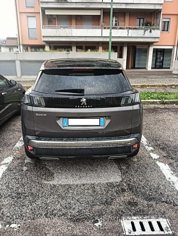Grigio Usata 2022 Peugeot 3008 SUV | 24.500 € (Cara) - Immagine 1/4