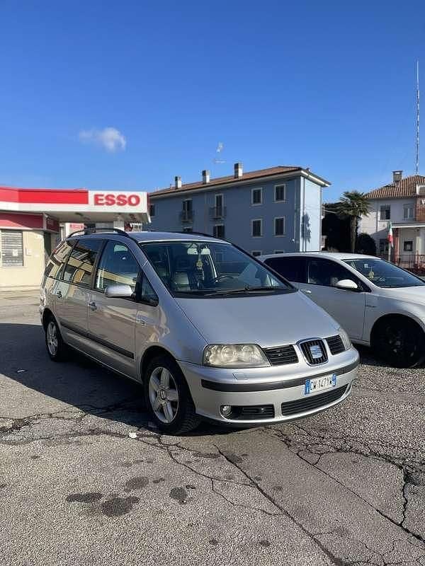 Usata Seat Alhambra Stylance 131 CV (96 kW) 2005 Argento Monovolume