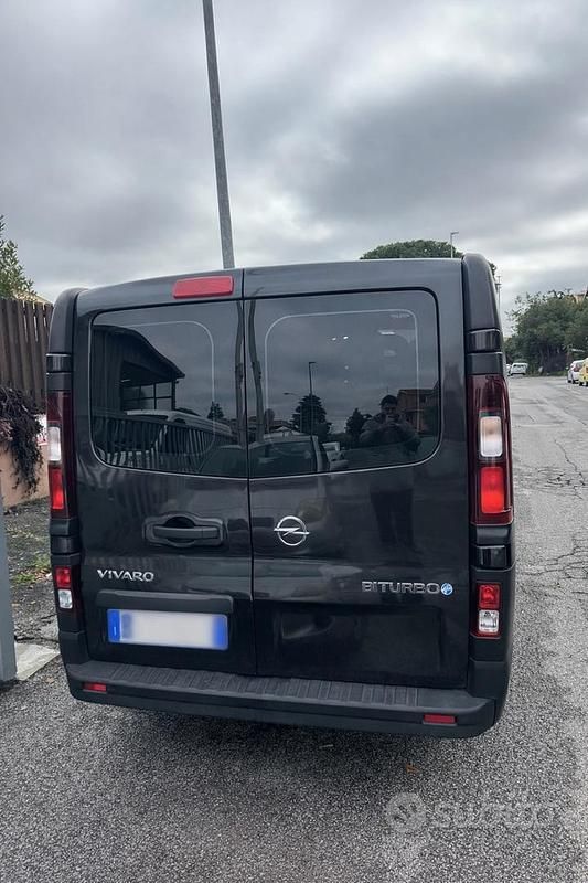 Usata Opel Vivaro 125 CV (91 kW) 2016 Monovolume