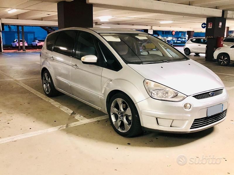 Usata Ford S-MAX S 140 CV (102 kW) 2008 Grigio Monovolume