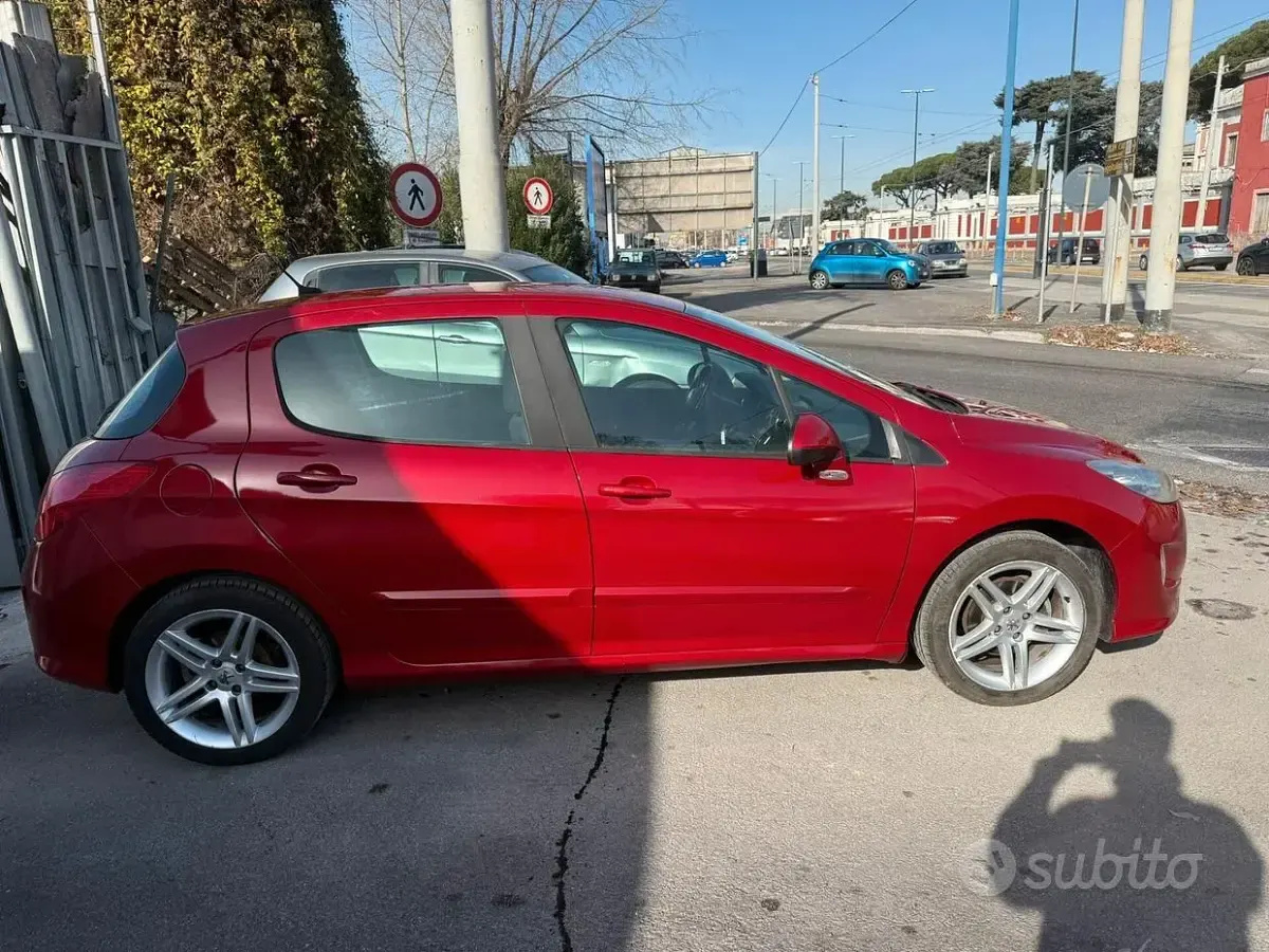 Usata Peugeot 308 112 CV (82 kW) 2011 Rosso Berlina