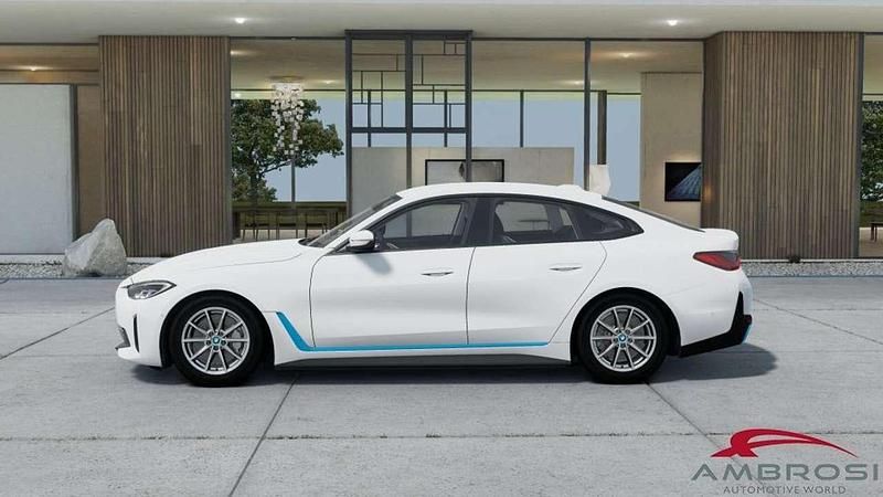Nuova BMW i4 250 kW (340 CV) 2025 Bianco Berlina