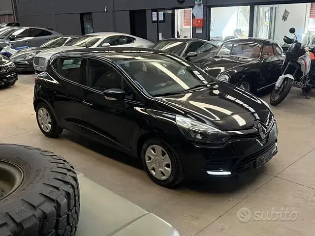 Usata Renault Clio IV Life 73 CV (53 kW) 2017 Nero Berlina
