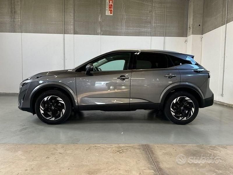 Usata Nissan Qashqai N-Connecta 140 CV (102 kW) 2024 Grigio SUV
