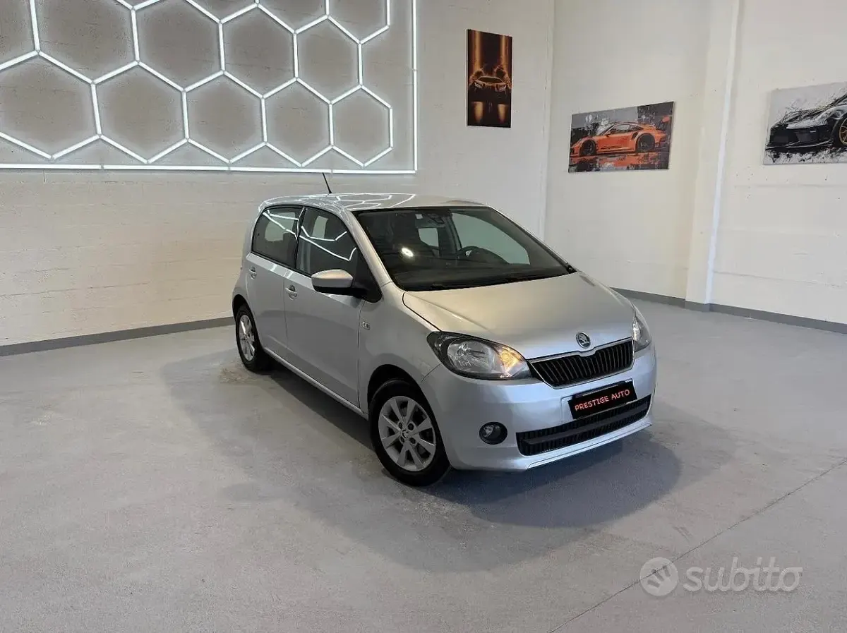Usata Skoda Citigo Elegance 68 CV (50 kW) 2014 Grigio Utilitaria