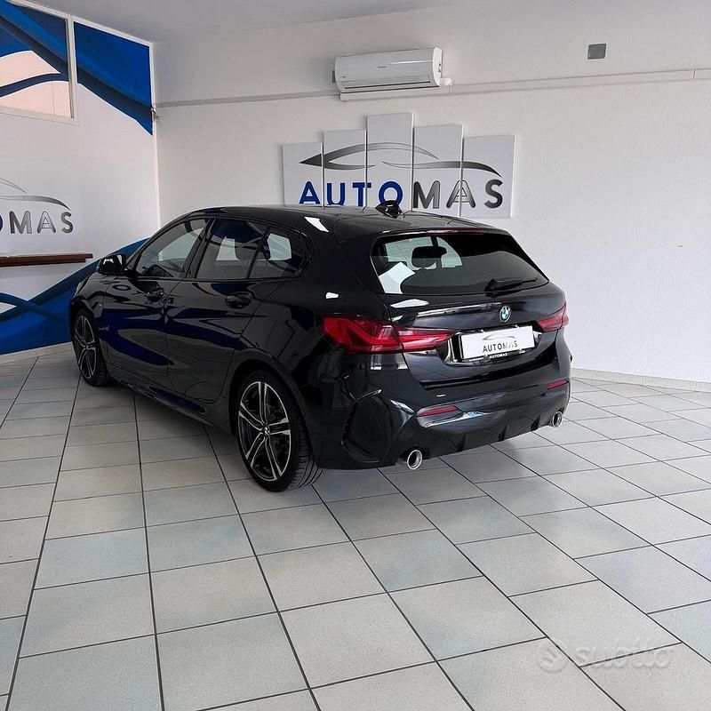 Usata BMW 118 M Sport 149 CV (109 kW) 2022 Nero Utilitaria