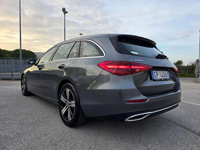 Usata Mercedes C200 Business 163 CV (119 kW) 2023 Grigio Berlina