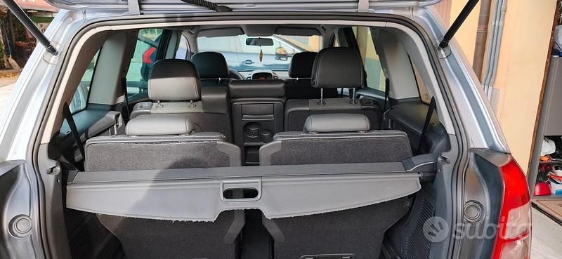 Usata Opel Zafira Cosmo 150 CV (110 kW) 2008 Grigio Monovolume