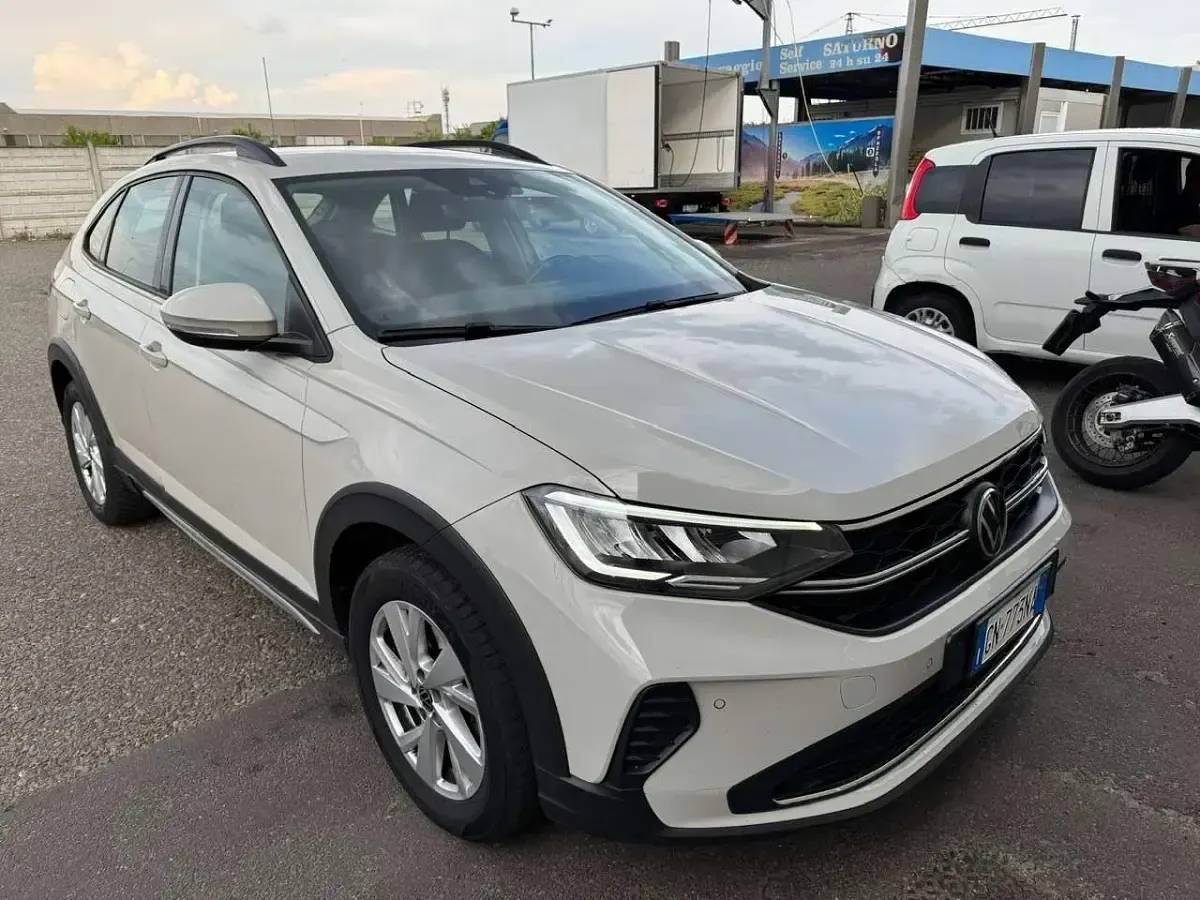 Usata VW Taigo Life 95 CV (69 kW) 2023 Beige SUV