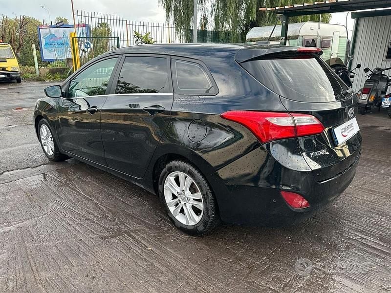 Occasion Hyundai i30 Classic 110 PK (80 kW) 2014 Zwart Sedan