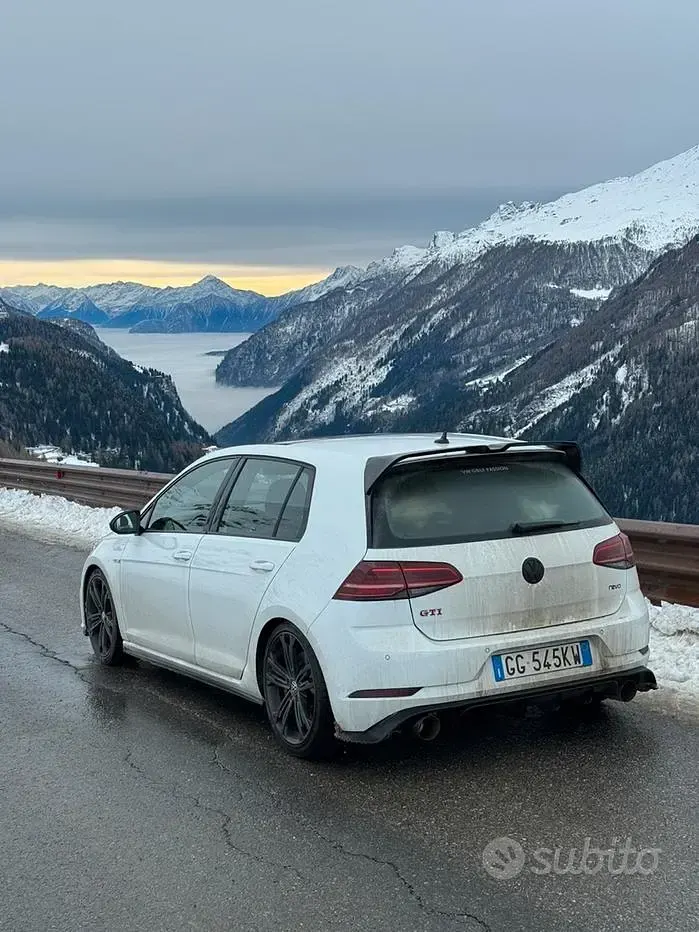 Usata VW Golf VIII GTI 245 CV (180 kW) 2021 Bianco Berlina