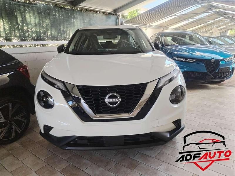 Bianco Usata 2024 Nissan Juke Acenta SUV | 21.900 € (Cara) - Immagine 1/4