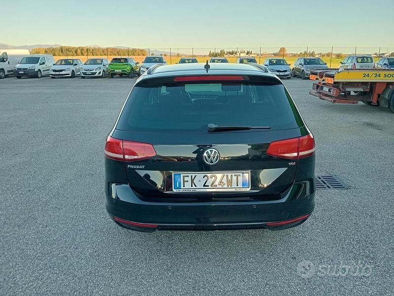 Usata VW Passat 120 CV (88 kW) 2017 Nero Station wagon