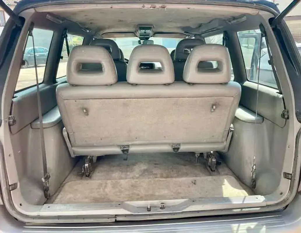 Usata Chrysler Voyager 118 CV (86 kW) 1993 Blu/azzurro Monovolume