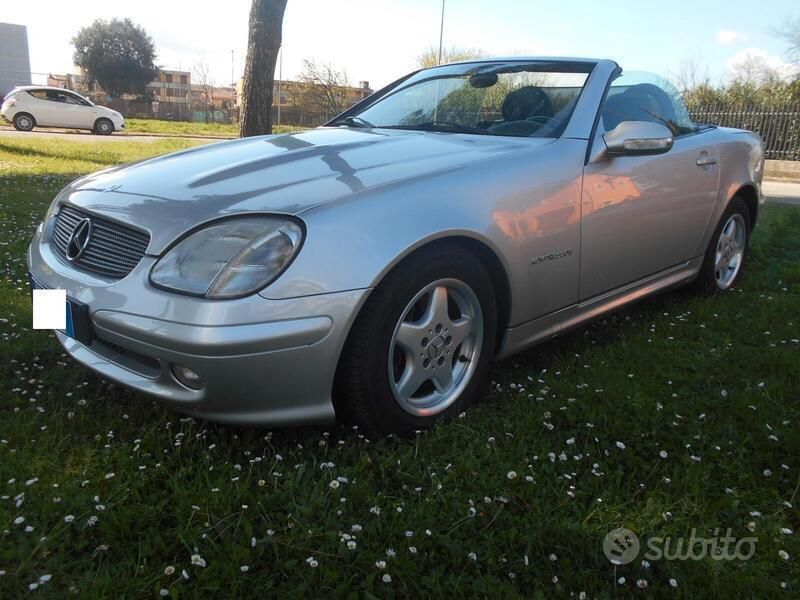 Usata Mercedes SLK200 163 CV (119 kW) 2000 Grigio Cabrio