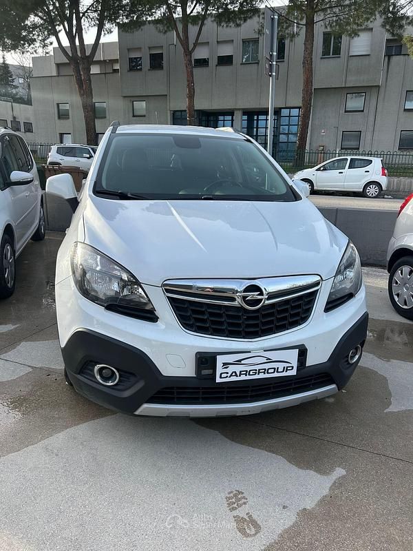 Usata Opel Mokka 140 CV (102 kW) 2015 Bianco SUV