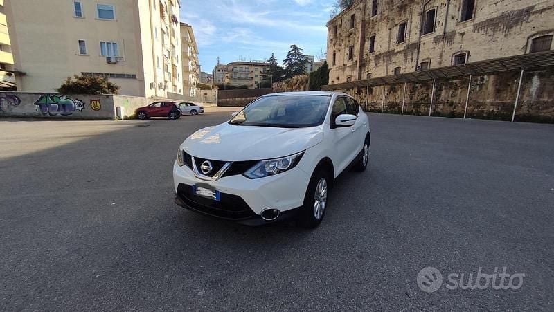 Usata Nissan Qashqai 110 CV (80 kW) 2018 Bianco SUV