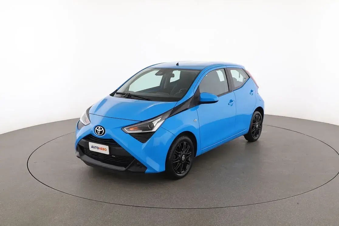 Usata Toyota Aygo X-play 72 CV (52 kW) 2020 Utilitaria