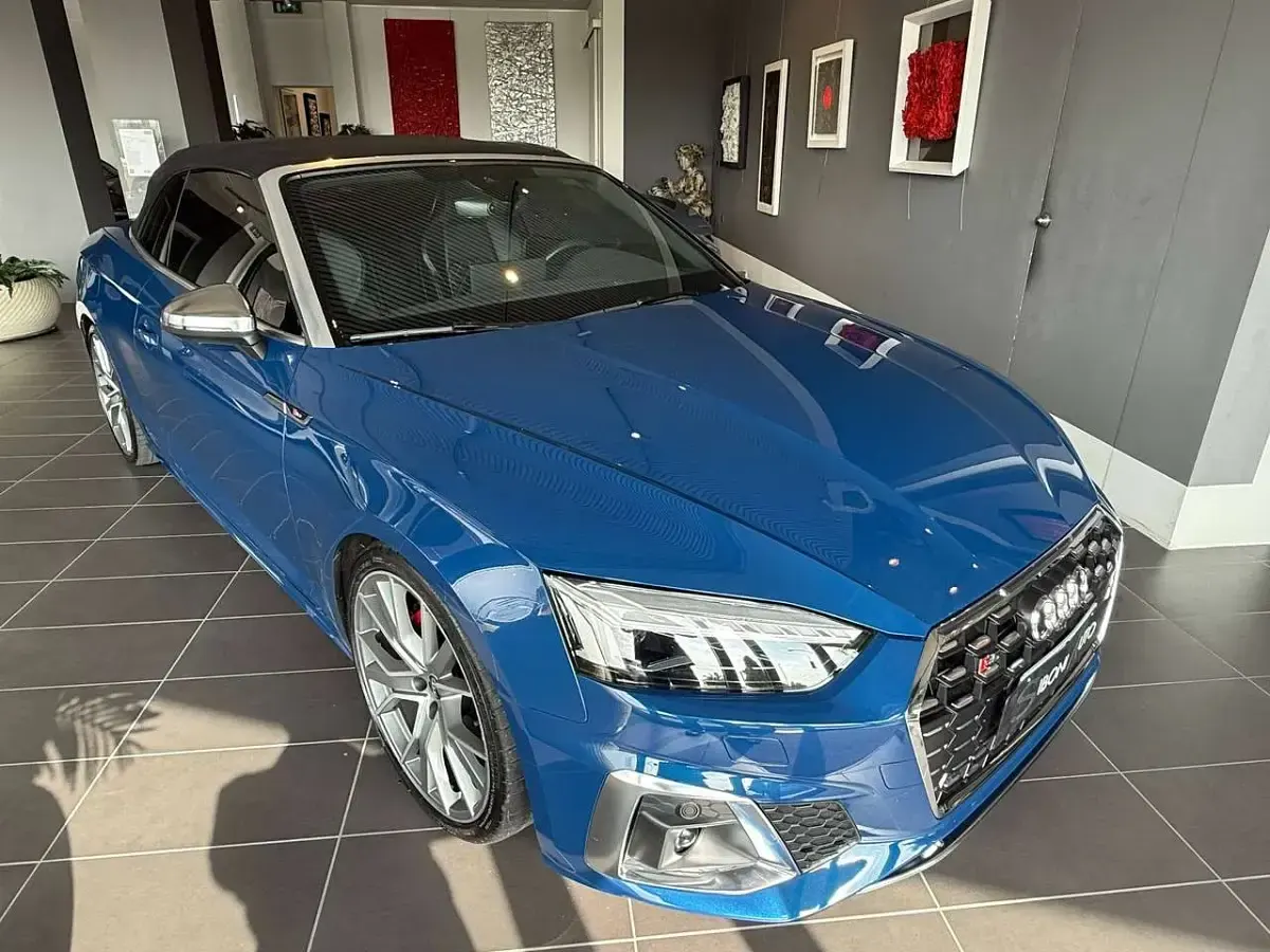 Usata Audi A5 Cabriolet Sport 354 CV (260 kW) 2023 Blu/azzurro Cabrio