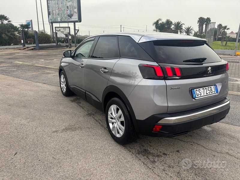 Usata Peugeot 3008 2019 Grigio SUV