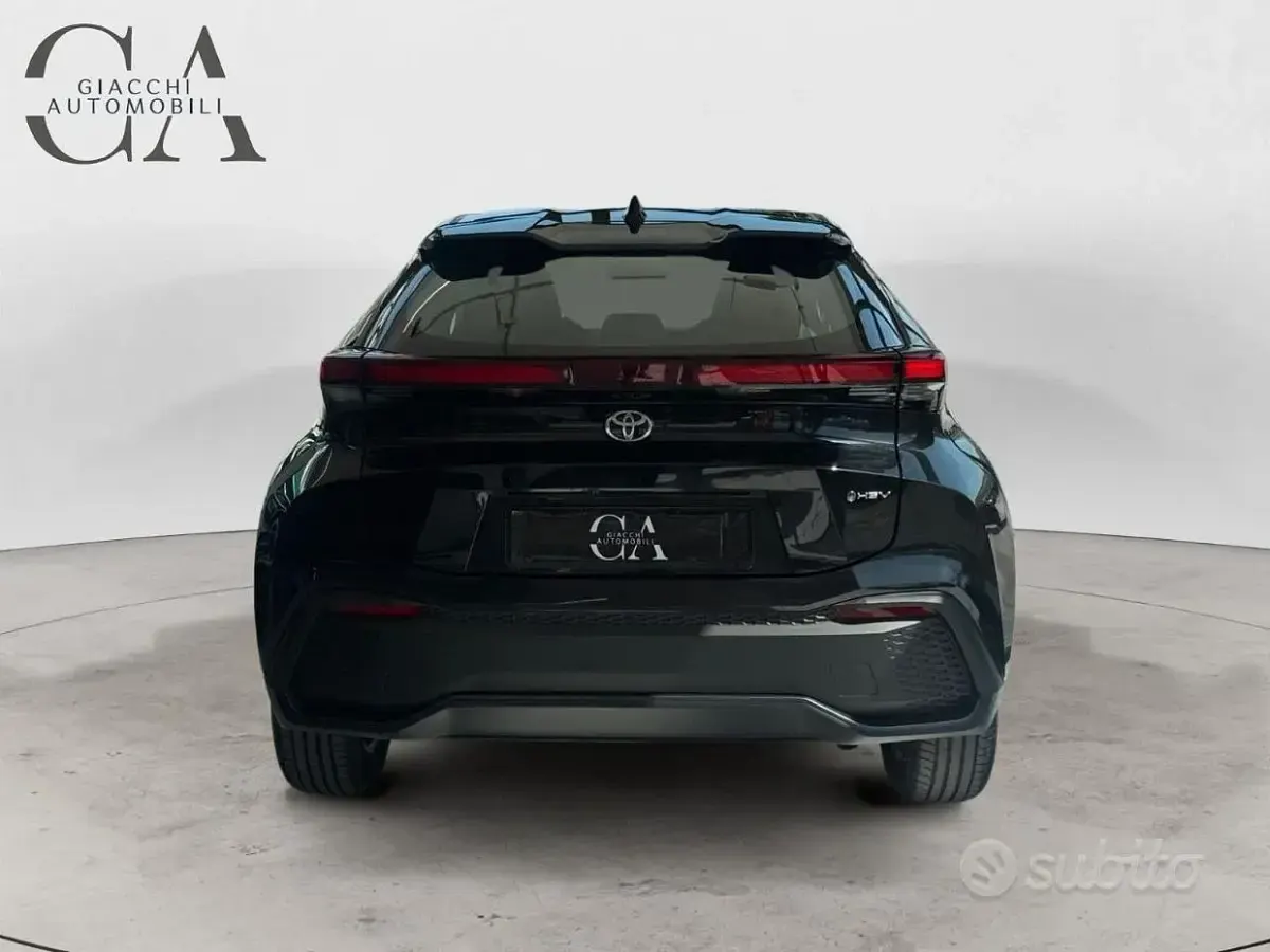 Usata Toyota C-HR Active 98 CV (72 kW) 2024 Other SUV