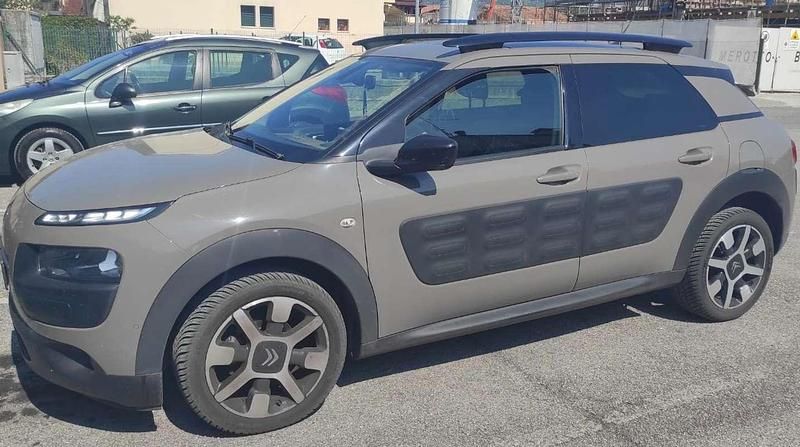 Usata Citroën C4 Feel 99 CV (72 kW) 2017 Grigio SUV