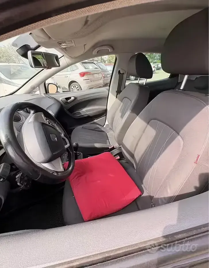Gebraucht Seat Ibiza 75 PS (55 kW) 2011 Schwarz Limousine