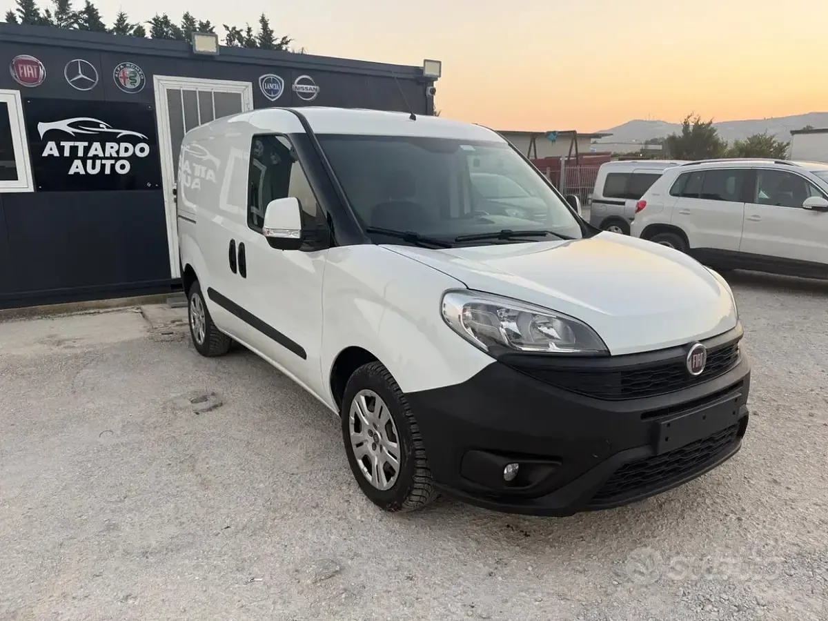 Usata Fiat Doblò 95 CV (69 kW) 2017 Bianco Monovolume