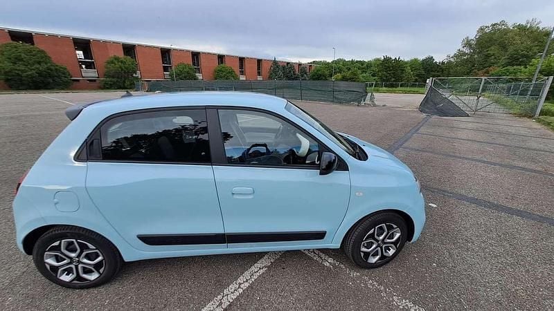 Usata Renault Twingo Equilibre 30 kW (42 CV) 2024 Utilitaria