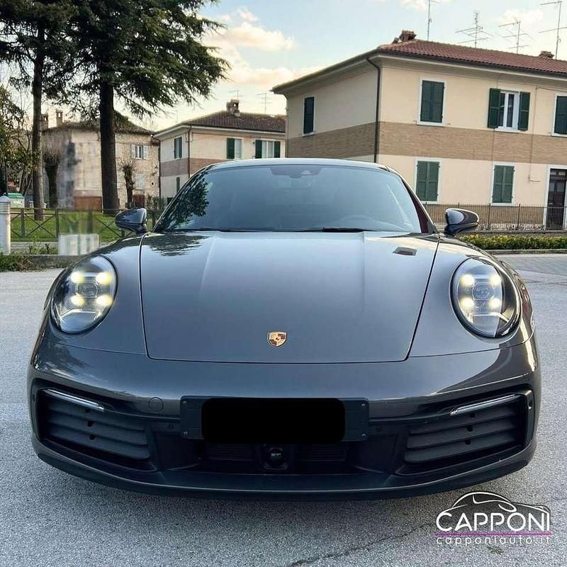 Usata Porsche 911 Carrera 385 CV (283 kW) 2021 Grigio scuro Coupé