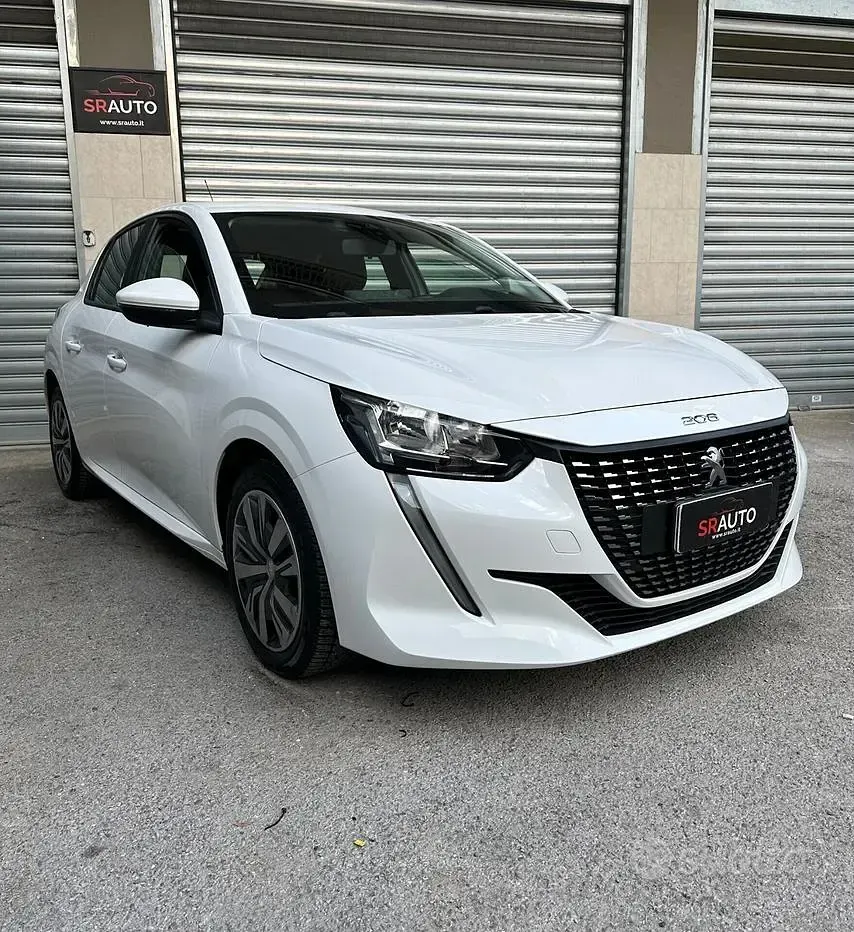 Usata Peugeot 208 Active 102 CV (75 kW) 2019 Bianco Utilitaria