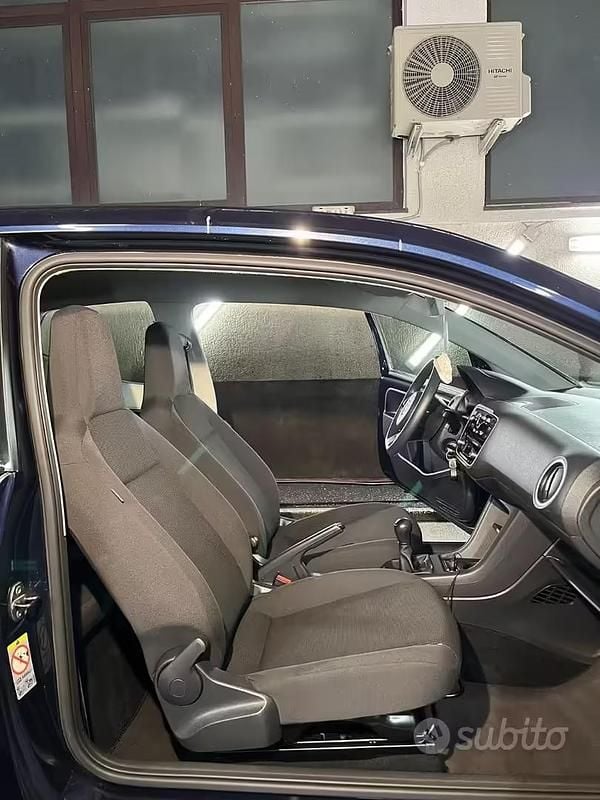 Usata VW up! take up! 60 CV (44 kW) 2013 Blu/azzurro Utilitaria